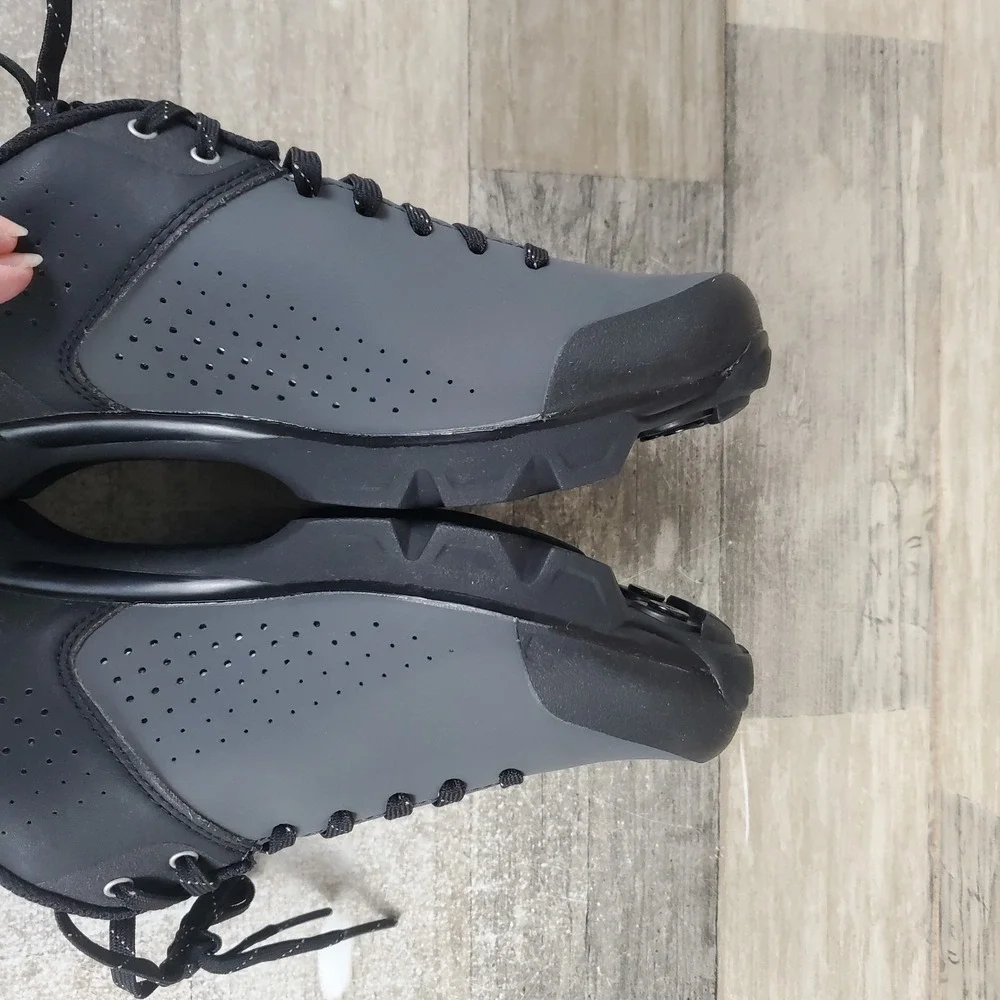 Giro Manta Lace Womens Cycling Shoes Sz 7.5 Dark Shadow Ombre‎ Mountain Sneakers